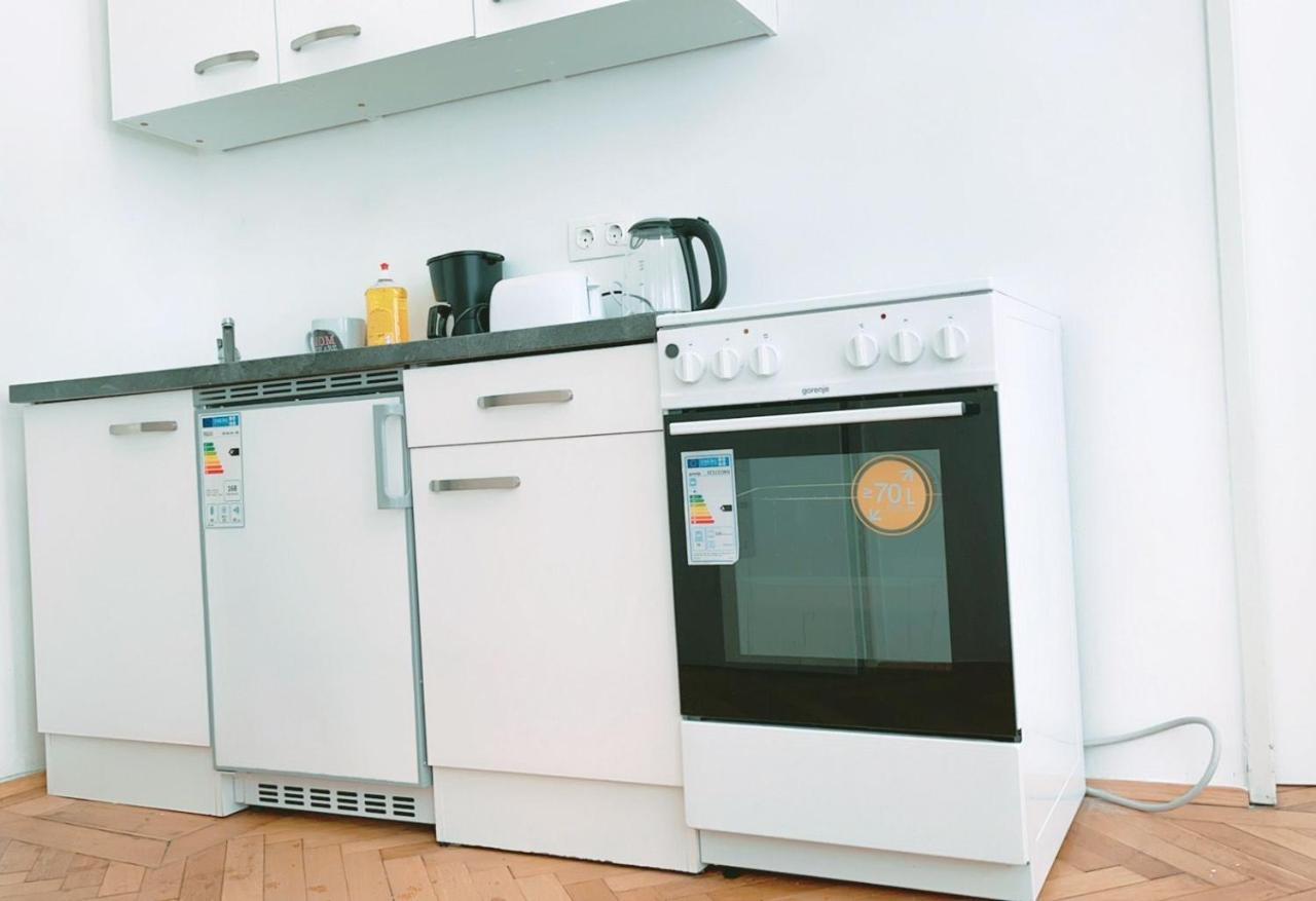 Comfort Apartment 5P Mz Вена Экстерьер фото